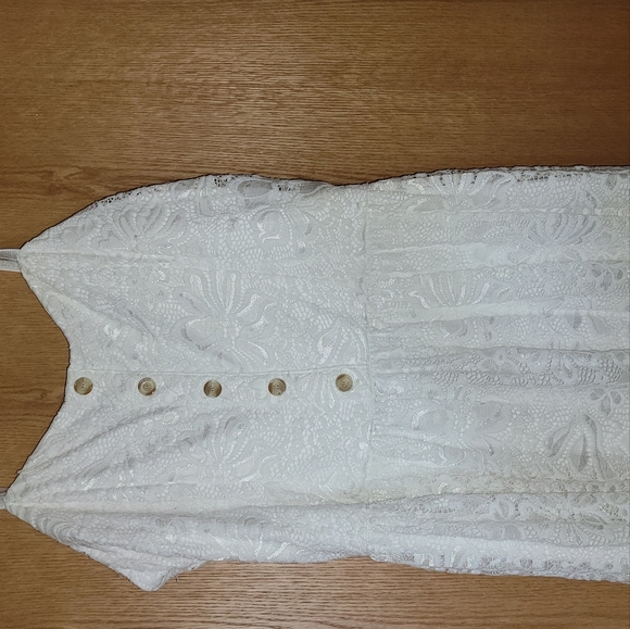 White lace floral dress - Picture 1 of 4